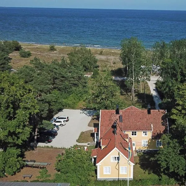Strandvillan Ljugarn，位于Ljugarn的酒店