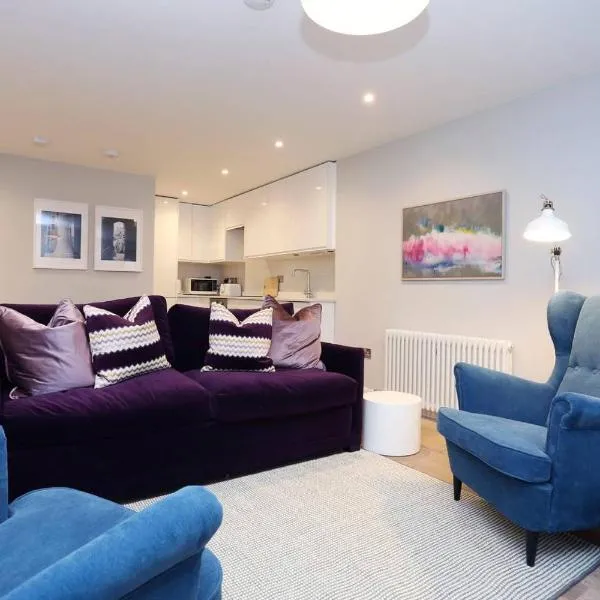 JOIVY Vibrant Home near Calton Hill, hotel em Edimburgo