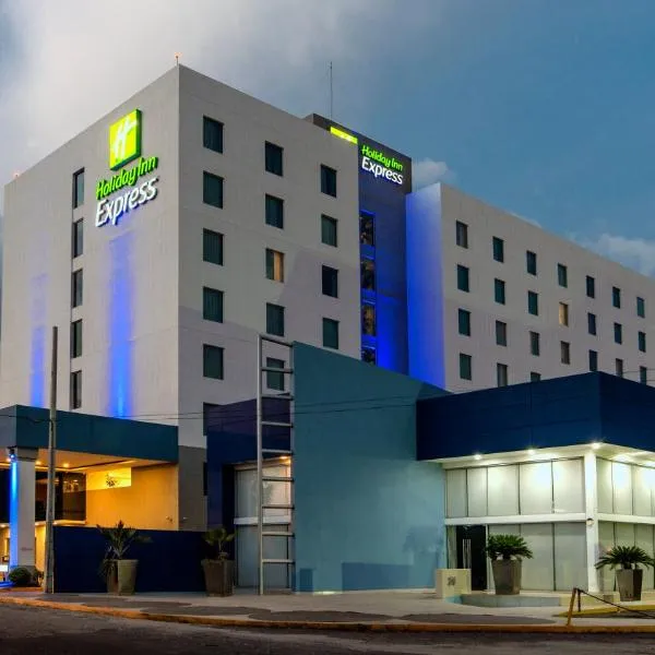 Holiday Inn Express Culiacan by IHG, hotel di Culiacán