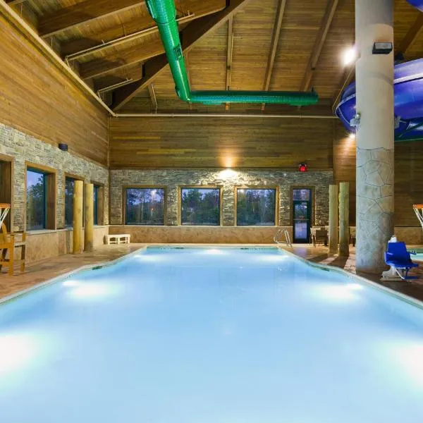 布雷納德-巴克斯特智選假日套房酒店，巴克斯特的飯店