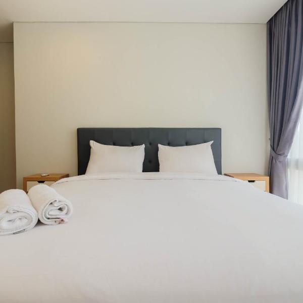 Spacious 2BR @ The Empyreal Condominium Epicentrum Apartment By Travelio