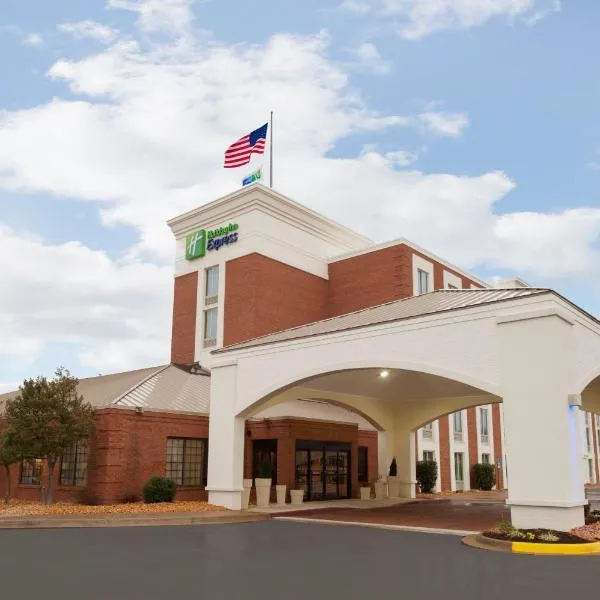 Holiday Inn Express Fredericksburg - Southpoint by IHG, hotel em Fredericksburg