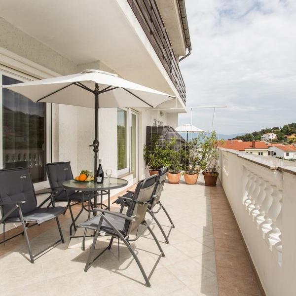 Apartments Vola