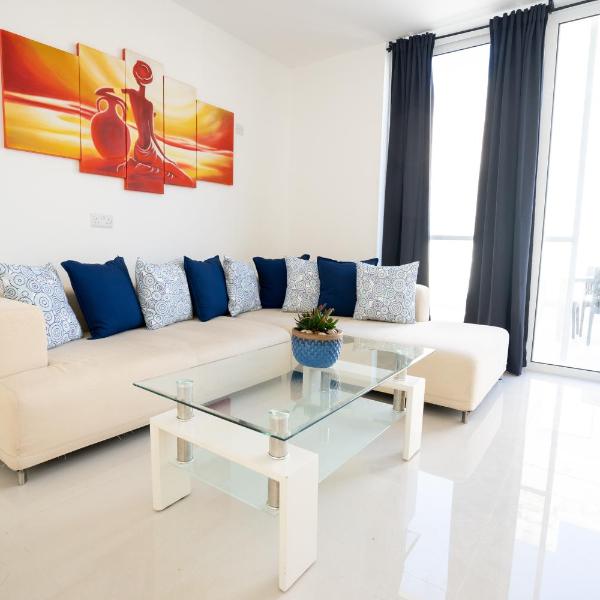 Exquisite 3-bedroom Duplex Penthouse in Valletta Centre