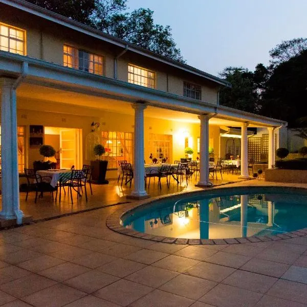 拉巴露恩旅馆，位于察嫩的酒店