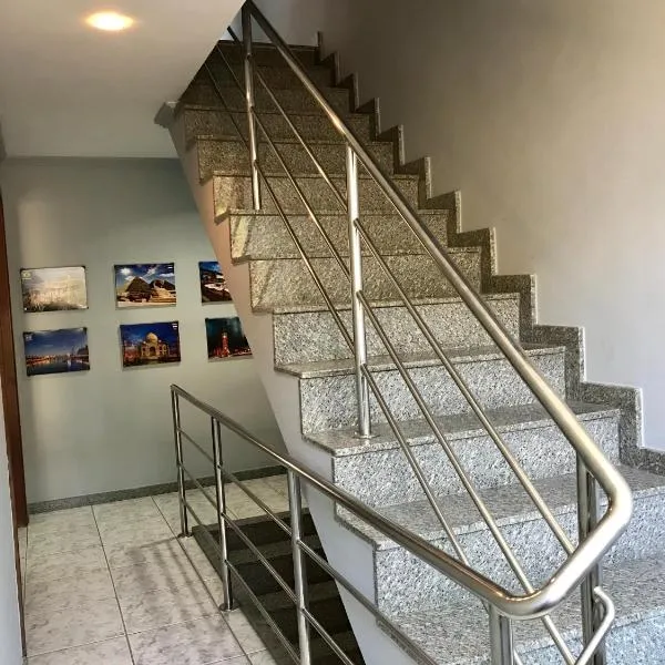 Regi House Hostel، فندق في فيتوريا