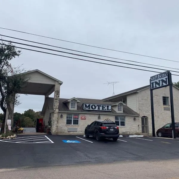 Cedar Creek Inn, hotel in Bertram