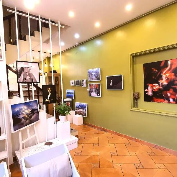 De Studio HomeStay, hotel in Hanoi