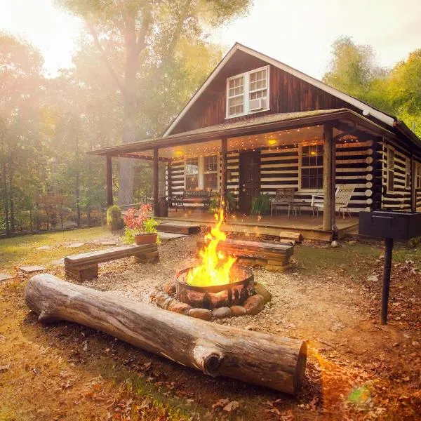 Nolichuckey Bluffs Bed & Breakfast Cabins, hotel in Greeneville