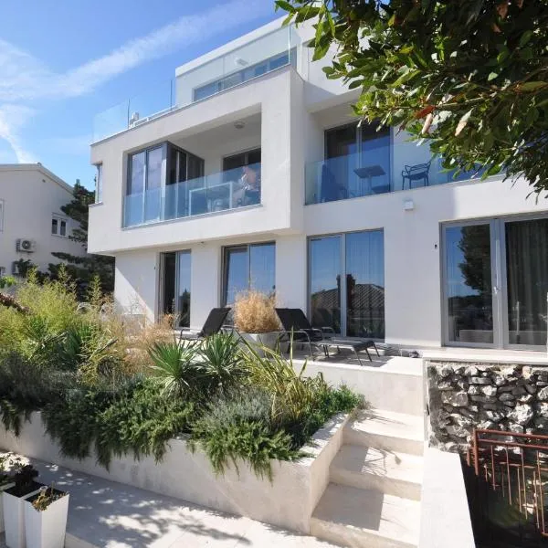 Design apartments 3&4, ξενοδοχείο σε Mali Lošinj