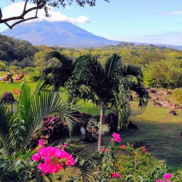 Ananda Guesthouse, hotel in Balgue
