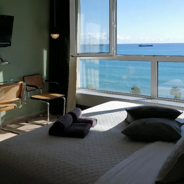 Penthouse at Oceanic, hotel v Lemesos