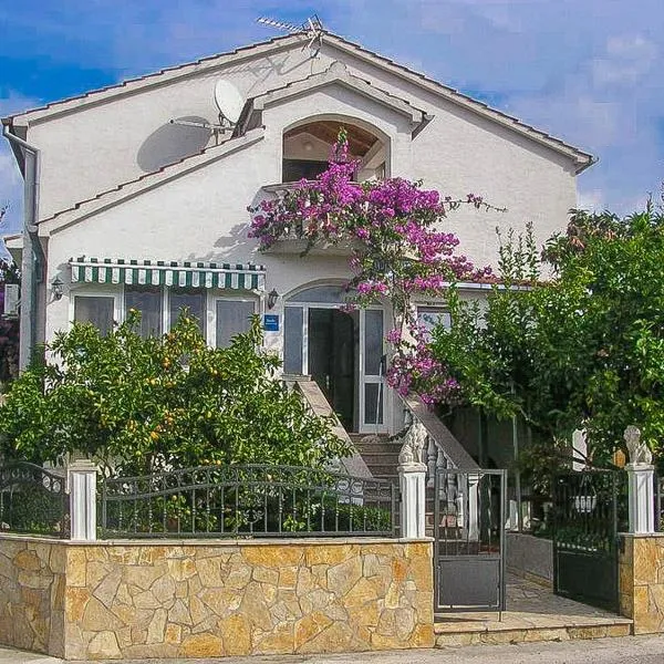 Apartments Maria Kukljica, ξενοδοχείο σε Kukljica