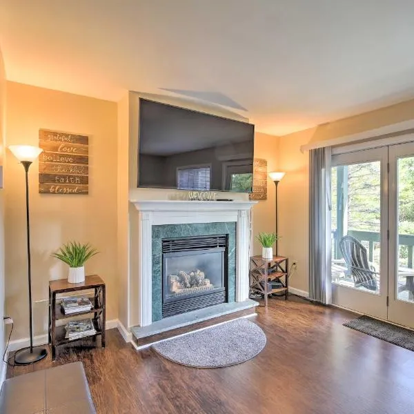 Lake Placid Home about 9 Mi to Whiteface Mtn!, hôtel à Lake Placid