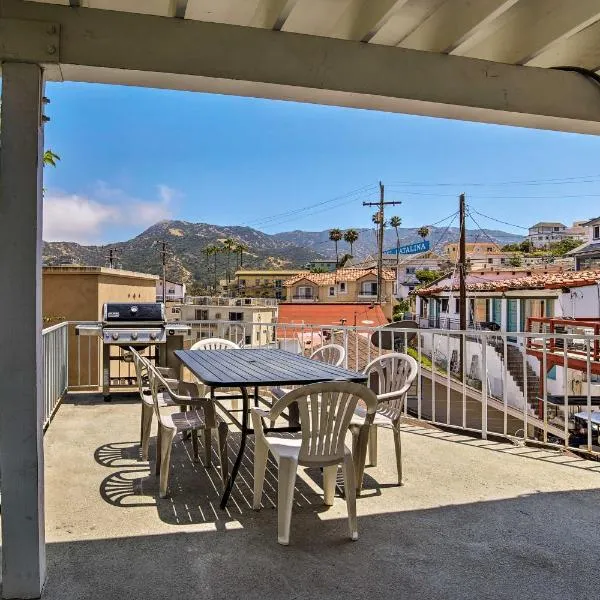 Walk to Beach Condo with Patio on Catalina Island, hotell sihtkohas Avalon