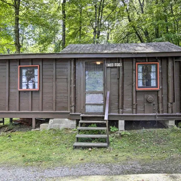 Rustic Hayward Cabin With Spider Lake Access!, hotell sihtkohas Seeley