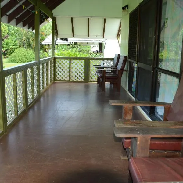 Gina's Garden Lodges, hotell Arutangas