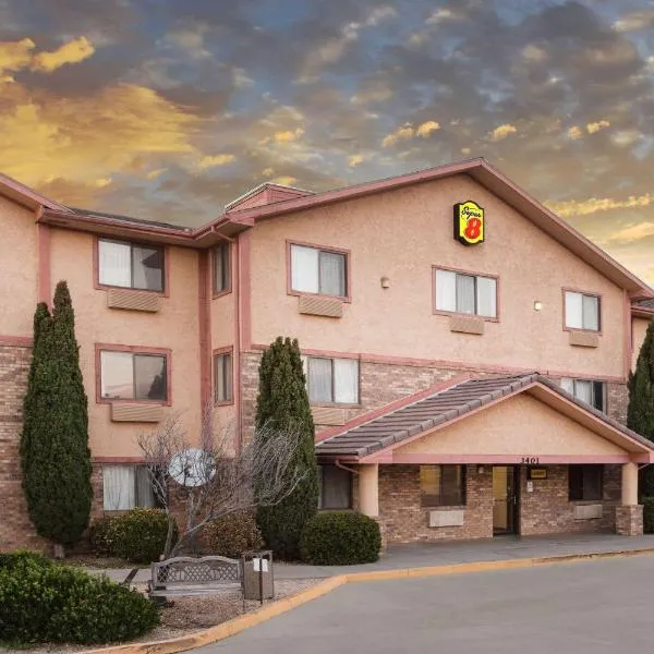 Super 8 by Wyndham Kingman, hotel v destinaci Kingman