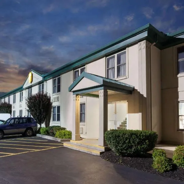Super 8 by Wyndham Harrisburg Hershey West, hotel in Harrisburg