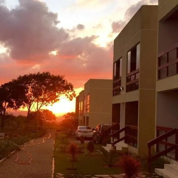 Flat Condomínio Serra Negra, hotel in Bezerros