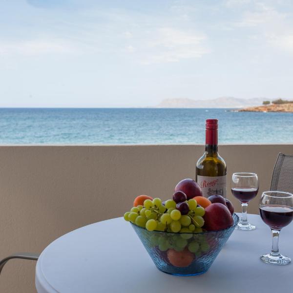 Kalamaki Beach Apartment 2