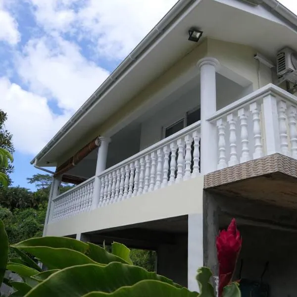 Tropical Garden Self Catering, hôtel à Victoria