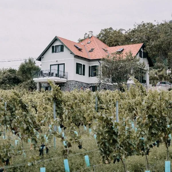 Éliás Borbirtok, hotel Badacsonytomajon