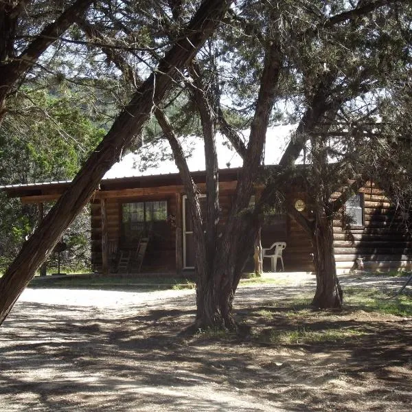 A Peace of Heaven Cabins and RV, hotell sihtkohas Vanderpool