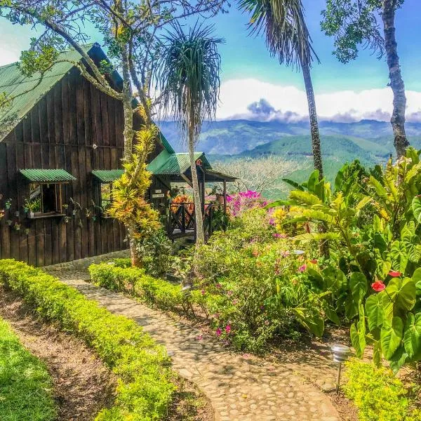 Casa Campestre estilo Chalet Los Pirineos - Cerca a Cali, hotel in Cali