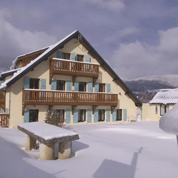 Hôtel Restaurant Les Tilleuls et son espace détente, hotel em Autrans