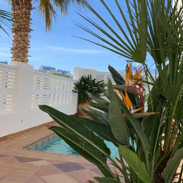 villa cinco palmas, hotell sihtkohas Almerimar