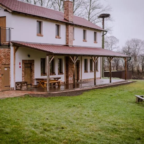 Kacze Bagno - Miejsce Inicjatyw Pozytywnych、ノベ・ミアスト・ルバフスキエのホテル