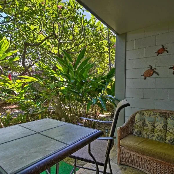 Kailua Studio w/ Pool Access & Garden Views!, hotel en Kailua-Kona