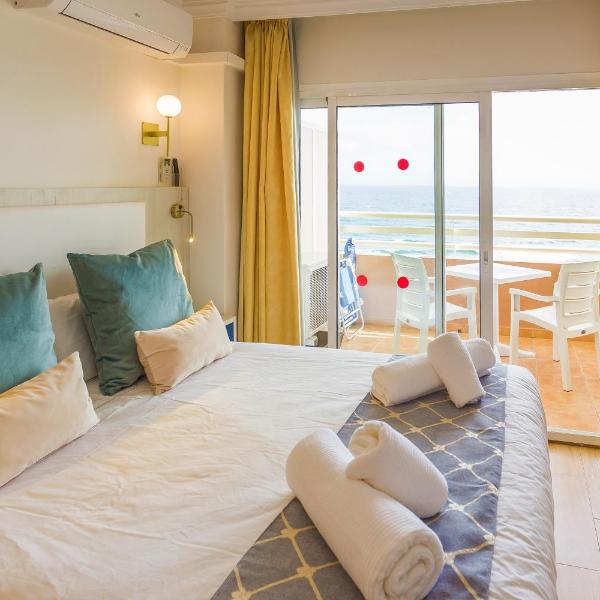 New studio in Stella Maris with stunning Sea Views