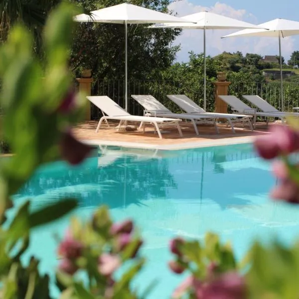 Il Mandorlo, Hotel in Amantea