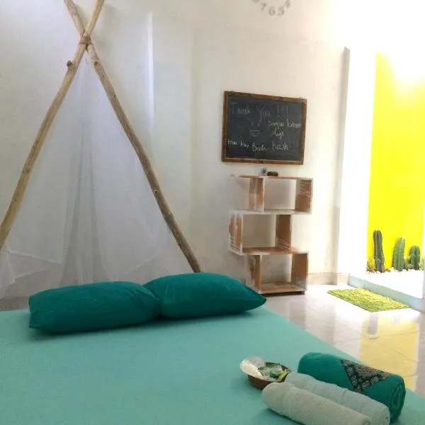 "NOMORE" Gallery and Guesthouse, hotel in Yogyakarta
