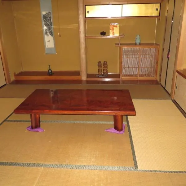 ゲストハウス山本，位于岐阜的酒店