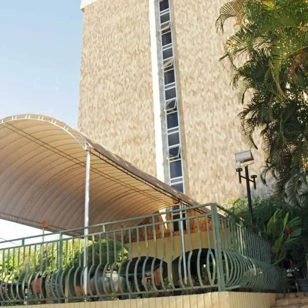 Hotel Veredas, hotel in Paracatu