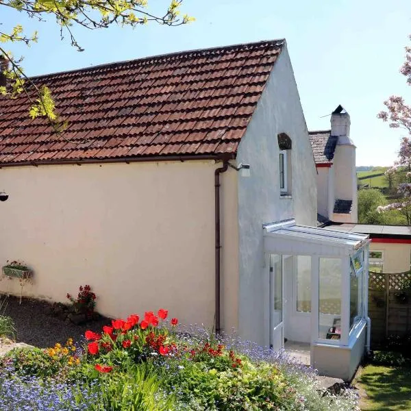 Bank Hall Farm - The Cottage, Hotel in Bideford