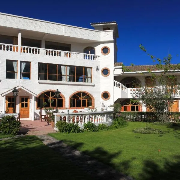La Posada del Quinde, hótel í Otavalo