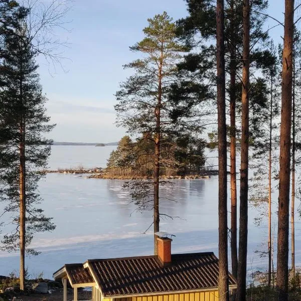 Viesnīca Lake Cottage Jänisvaara pilsētā Kolinkylä