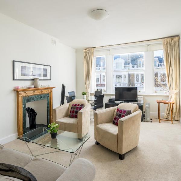 ALTIDO Charming 2-bed flat in Kensington, nearby tube