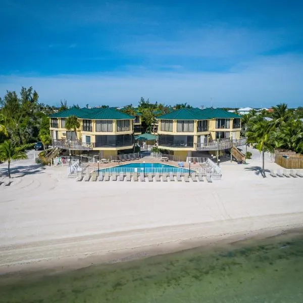 Coco Plum Beach & Tennis Club & Marina, hotel in Marathon