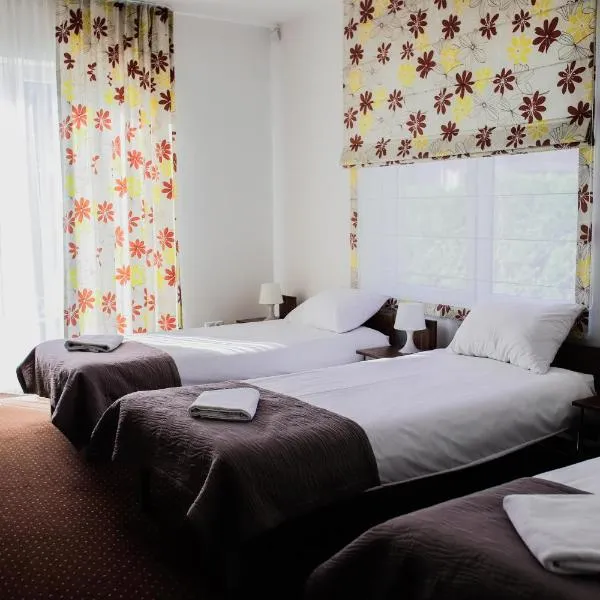 Kalinowy Sen, hotel ve Varšavě