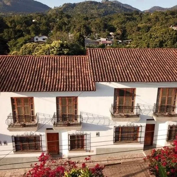 La Casa de Dona Irma Townhouse – hotel w mieście Copán