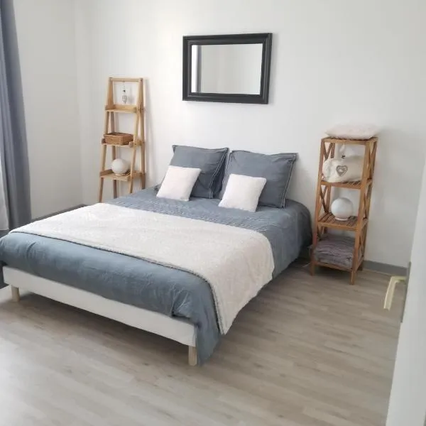 GITE LE SAINT-AMOUR, hôtel à Saint-Amour