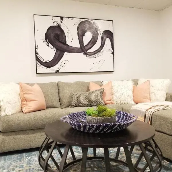 7BR- SLEEPS 15! Celebrity Villa! Great Rates!!, Hotel in New Orleans