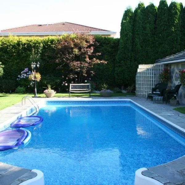 The Stone Hedge Bed and Breakfast, hotel en Richmond