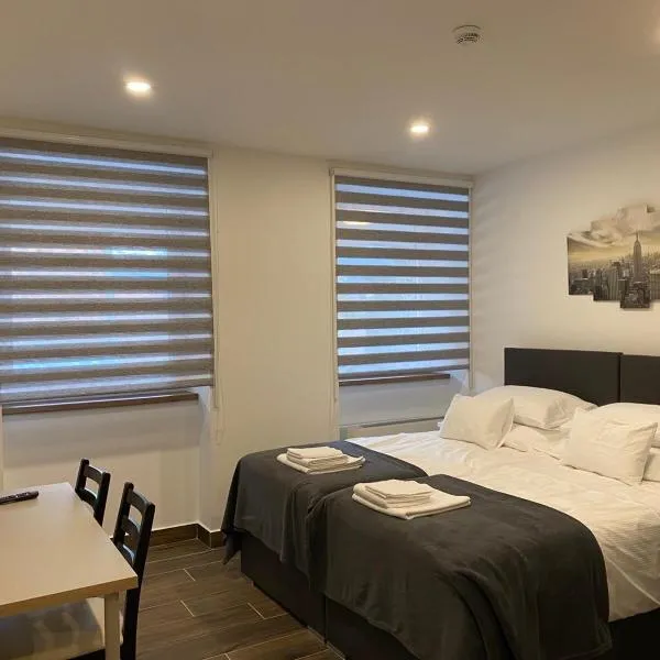 M70 Apartmanház, ξενοδοχείο στο Μίσκολτς