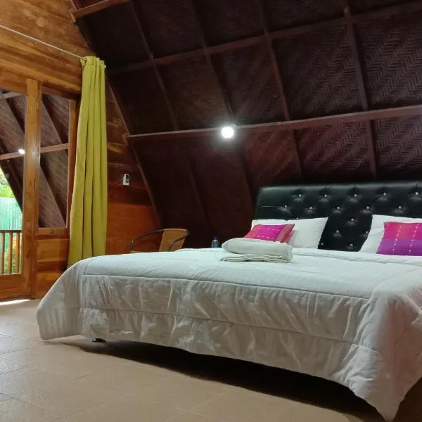 Villa Alam Flores Komodo Labuan Bajo Mitra RedDoorz, hotel in Labuan Bajo